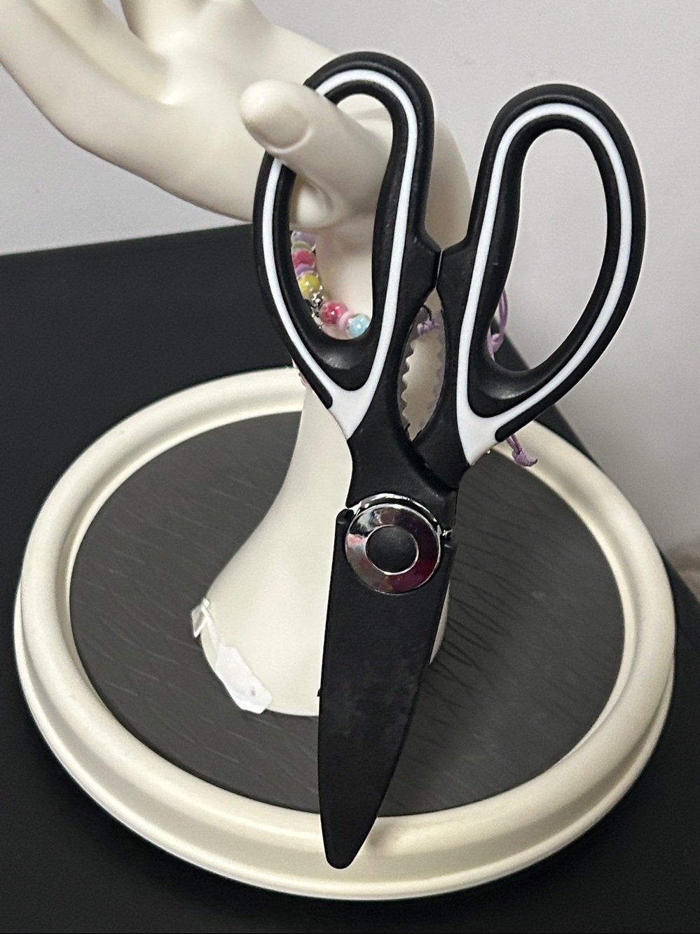Multi-Purpose Black and White Kitchen Shears